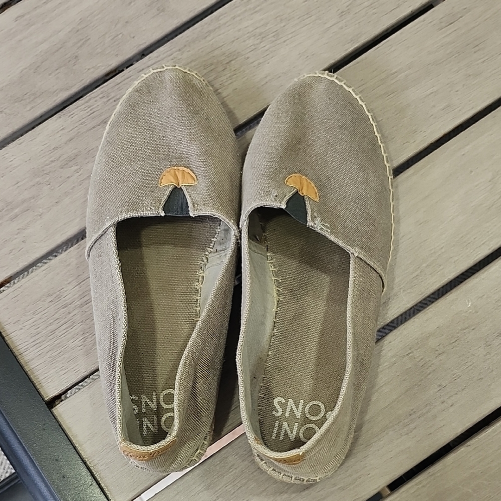 Casual Men's Slip-On Loafers in Taupe
